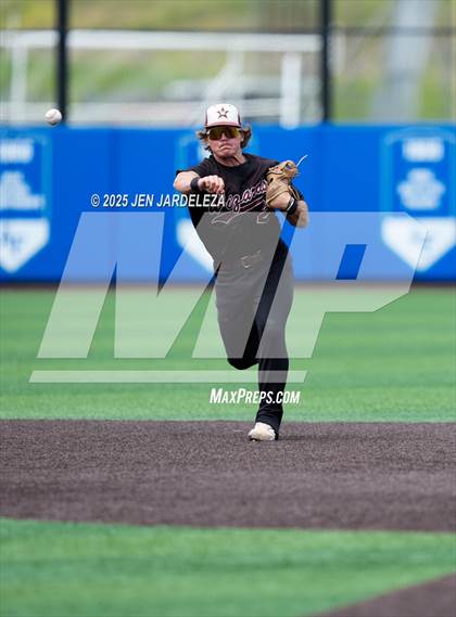 Thumbnail 3 in Windsor vs. Cheyenne Mountain (CHSAA 4A 4th Round Consolation) photogallery.