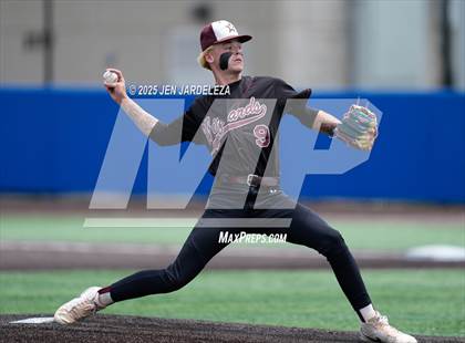 Thumbnail 1 in Windsor vs. Cheyenne Mountain (CHSAA 4A 4th Round Consolation) photogallery.