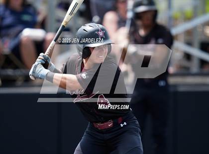 Thumbnail 2 in Windsor vs. Cheyenne Mountain (CHSAA 4A 4th Round Consolation) photogallery.