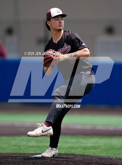 Thumbnail 3 in Windsor vs. Cheyenne Mountain (CHSAA 4A 4th Round Consolation) photogallery.