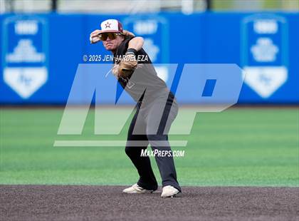 Thumbnail 3 in Windsor vs. Cheyenne Mountain (CHSAA 4A 4th Round Consolation) photogallery.