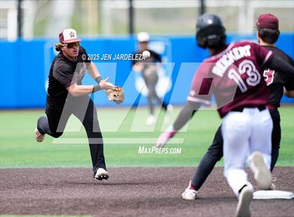 Thumbnail 1 in Windsor vs. Cheyenne Mountain (CHSAA 4A 4th Round Consolation) photogallery.