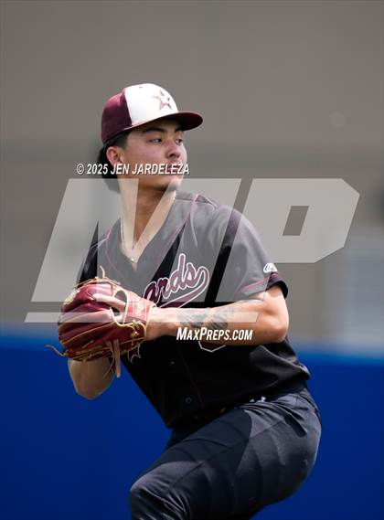 Thumbnail 2 in Windsor vs. Cheyenne Mountain (CHSAA 4A 4th Round Consolation) photogallery.