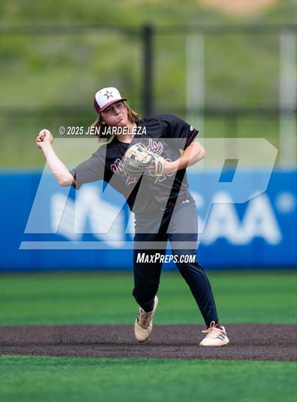 Thumbnail 2 in Windsor vs. Cheyenne Mountain (CHSAA 4A 4th Round Consolation) photogallery.