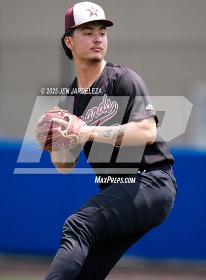 Thumbnail 2 in Windsor vs. Cheyenne Mountain (CHSAA 4A 4th Round Consolation) photogallery.