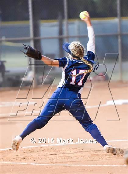 Thumbnail 2 in Desert Vista vs. Pinnacle (AIA D1 Semifinal) photogallery.