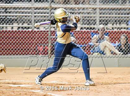 Thumbnail 2 in Desert Vista vs. Pinnacle (AIA D1 Semifinal) photogallery.