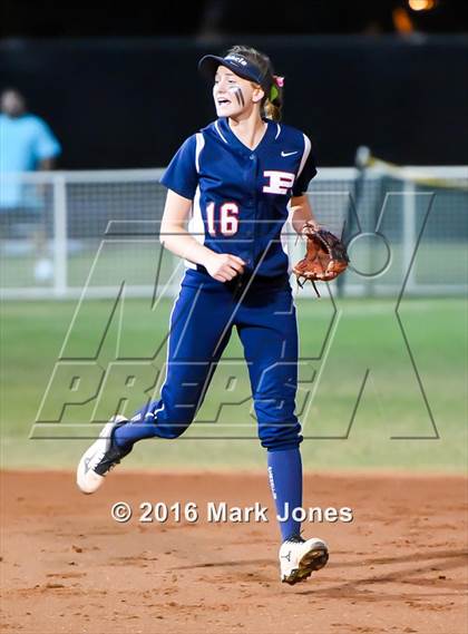 Thumbnail 1 in Desert Vista vs. Pinnacle (AIA D1 Semifinal) photogallery.