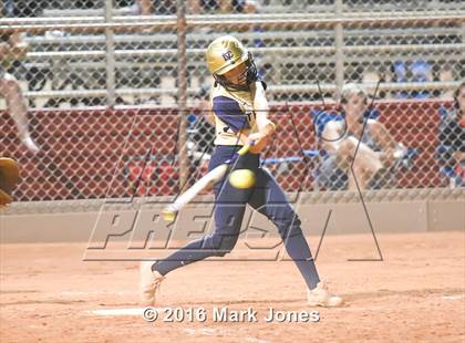 Thumbnail 2 in Desert Vista vs. Pinnacle (AIA D1 Semifinal) photogallery.