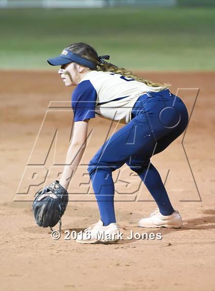 Thumbnail 1 in Desert Vista vs. Pinnacle (AIA D1 Semifinal) photogallery.