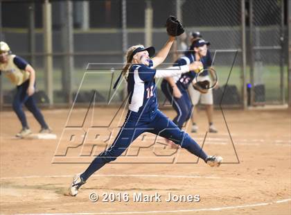 Thumbnail 2 in Desert Vista vs. Pinnacle (AIA D1 Semifinal) photogallery.