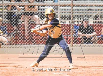 Thumbnail 2 in Desert Vista vs. Pinnacle (AIA D1 Semifinal) photogallery.