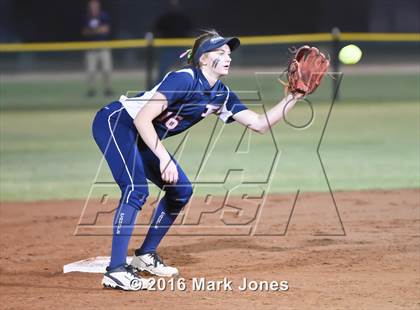 Thumbnail 2 in Desert Vista vs. Pinnacle (AIA D1 Semifinal) photogallery.