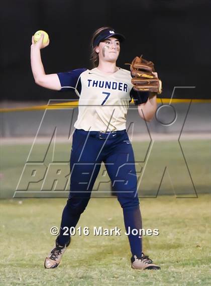Thumbnail 2 in Desert Vista vs. Pinnacle (AIA D1 Semifinal) photogallery.