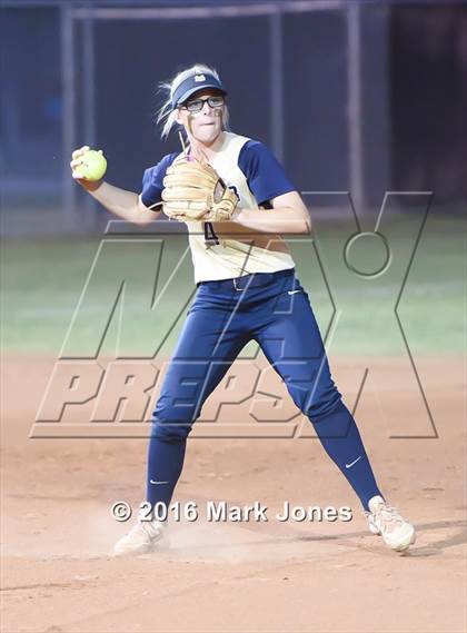 Thumbnail 3 in Desert Vista vs. Pinnacle (AIA D1 Semifinal) photogallery.