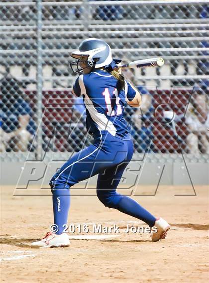 Thumbnail 3 in Desert Vista vs. Pinnacle (AIA D1 Semifinal) photogallery.