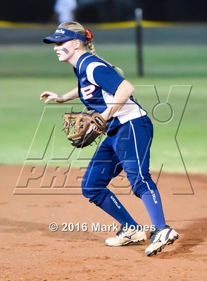Thumbnail 1 in Desert Vista vs. Pinnacle (AIA D1 Semifinal) photogallery.