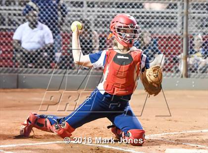 Thumbnail 2 in Desert Vista vs. Pinnacle (AIA D1 Semifinal) photogallery.