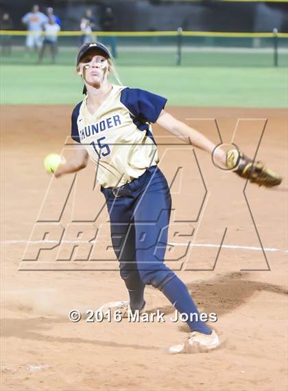 Thumbnail 2 in Desert Vista vs. Pinnacle (AIA D1 Semifinal) photogallery.