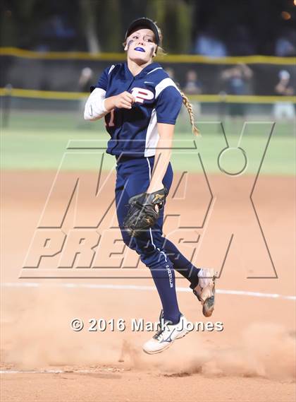Thumbnail 1 in Desert Vista vs. Pinnacle (AIA D1 Semifinal) photogallery.