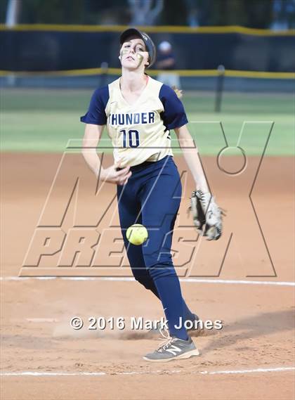 Thumbnail 3 in Desert Vista vs. Pinnacle (AIA D1 Semifinal) photogallery.