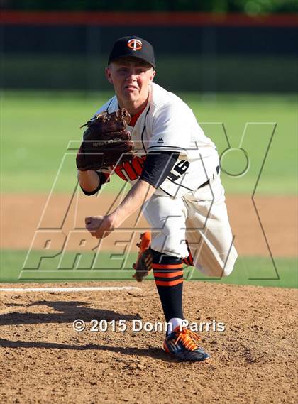 Thumbnail 3 in Don Lugo @ Chaffey photogallery.