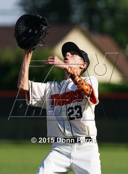 Thumbnail 3 in Don Lugo @ Chaffey photogallery.