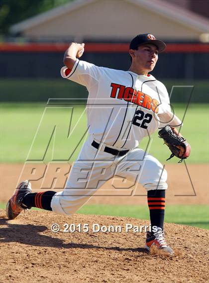 Thumbnail 3 in Don Lugo @ Chaffey photogallery.