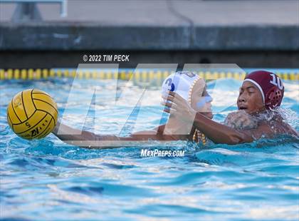 Thumbnail 2 in El Toro @ Esperanza photogallery.