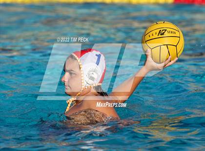 Thumbnail 3 in El Toro @ Esperanza photogallery.