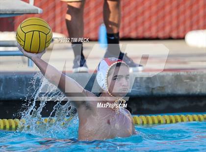Thumbnail 3 in El Toro @ Esperanza photogallery.