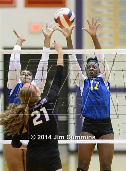 Thumbnail 3 in Wheeling @ Rolling Meadows photogallery.