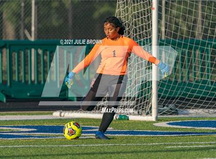 Thumbnail 1 in Indianapolis Cardinal Ritter vs. Brebeuf Jesuit Preparatory (IHSAA 2A Sectional Semi-final) photogallery.