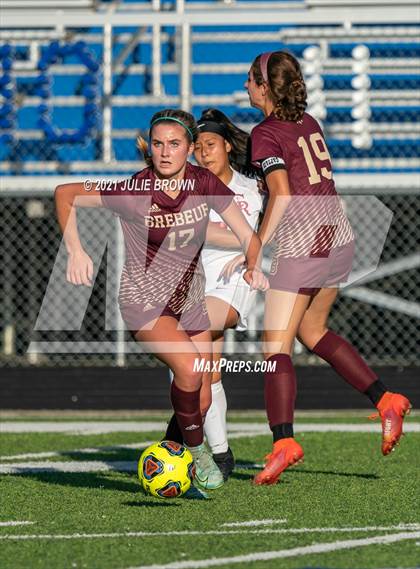 Thumbnail 2 in Indianapolis Cardinal Ritter vs. Brebeuf Jesuit Preparatory (IHSAA 2A Sectional Semi-final) photogallery.