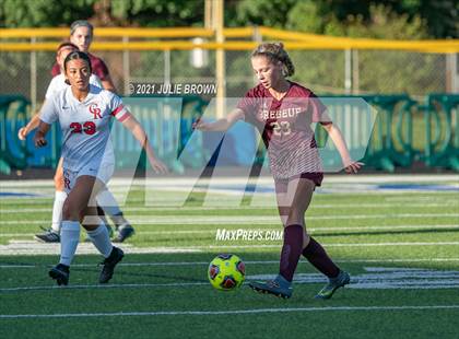 Thumbnail 3 in Indianapolis Cardinal Ritter vs. Brebeuf Jesuit Preparatory (IHSAA 2A Sectional Semi-final) photogallery.