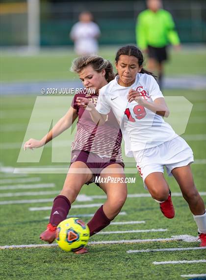 Thumbnail 2 in Indianapolis Cardinal Ritter vs. Brebeuf Jesuit Preparatory (IHSAA 2A Sectional Semi-final) photogallery.