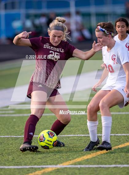 Thumbnail 2 in Indianapolis Cardinal Ritter vs. Brebeuf Jesuit Preparatory (IHSAA 2A Sectional Semi-final) photogallery.