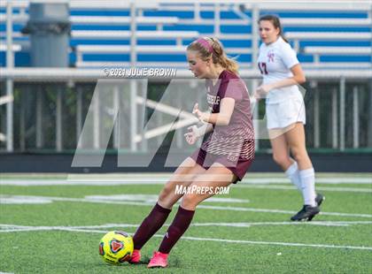 Thumbnail 1 in Indianapolis Cardinal Ritter vs. Brebeuf Jesuit Preparatory (IHSAA 2A Sectional Semi-final) photogallery.
