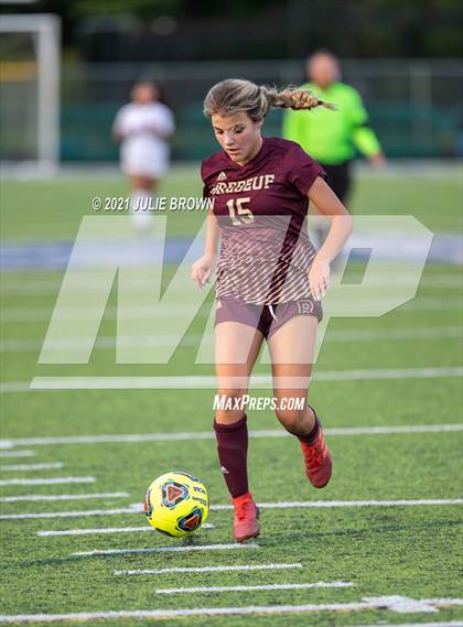 Thumbnail 1 in Indianapolis Cardinal Ritter vs. Brebeuf Jesuit Preparatory (IHSAA 2A Sectional Semi-final) photogallery.