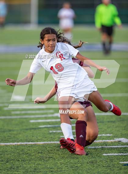 Thumbnail 3 in Indianapolis Cardinal Ritter vs. Brebeuf Jesuit Preparatory (IHSAA 2A Sectional Semi-final) photogallery.