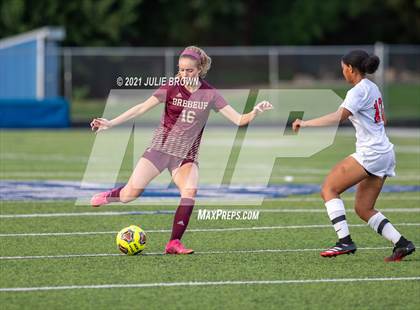Thumbnail 2 in Indianapolis Cardinal Ritter vs. Brebeuf Jesuit Preparatory (IHSAA 2A Sectional Semi-final) photogallery.
