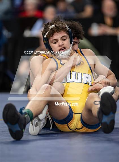Thumbnail 1 in NYSPHSAA D2 Finals photogallery.