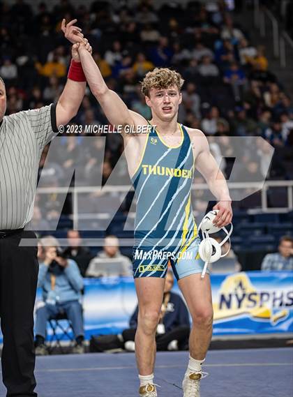 Thumbnail 1 in NYSPHSAA D2 Finals photogallery.