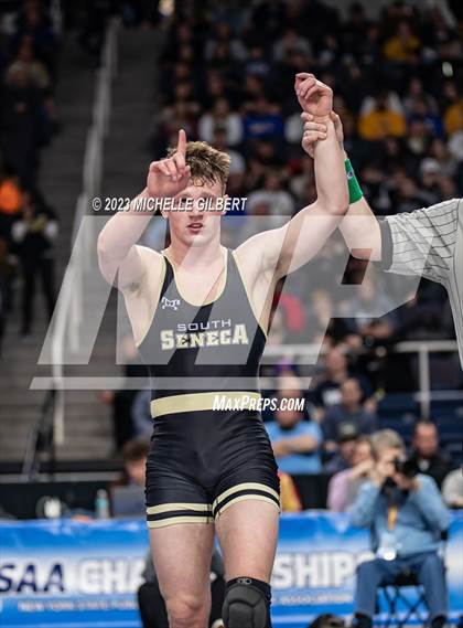 Thumbnail 2 in NYSPHSAA D2 Finals photogallery.