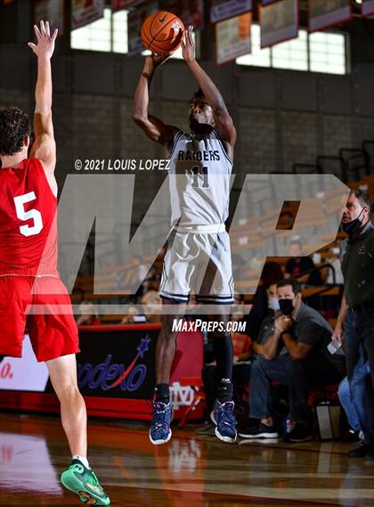 Thumbnail 3 in Cathedral Catholic @ Sonora (Mater Dei Extravaganza) photogallery.