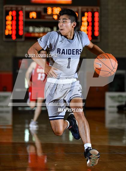 Thumbnail 3 in Cathedral Catholic @ Sonora (Mater Dei Extravaganza) photogallery.