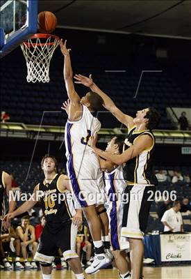 Thumbnail 2 in Capistrano Valley vs Diamond Bar (Nike Extravaganza) photogallery.