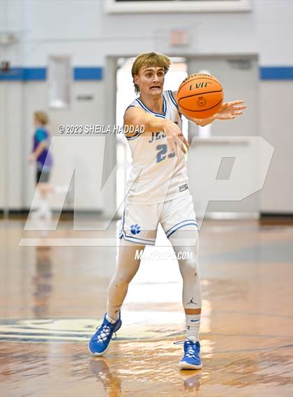 Thumbnail 2 in Hillsborough @ Jesuit photogallery.