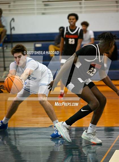 Thumbnail 1 in Hillsborough @ Jesuit photogallery.