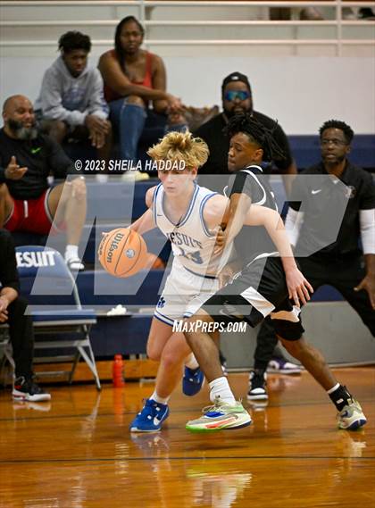 Thumbnail 2 in Hillsborough @ Jesuit photogallery.
